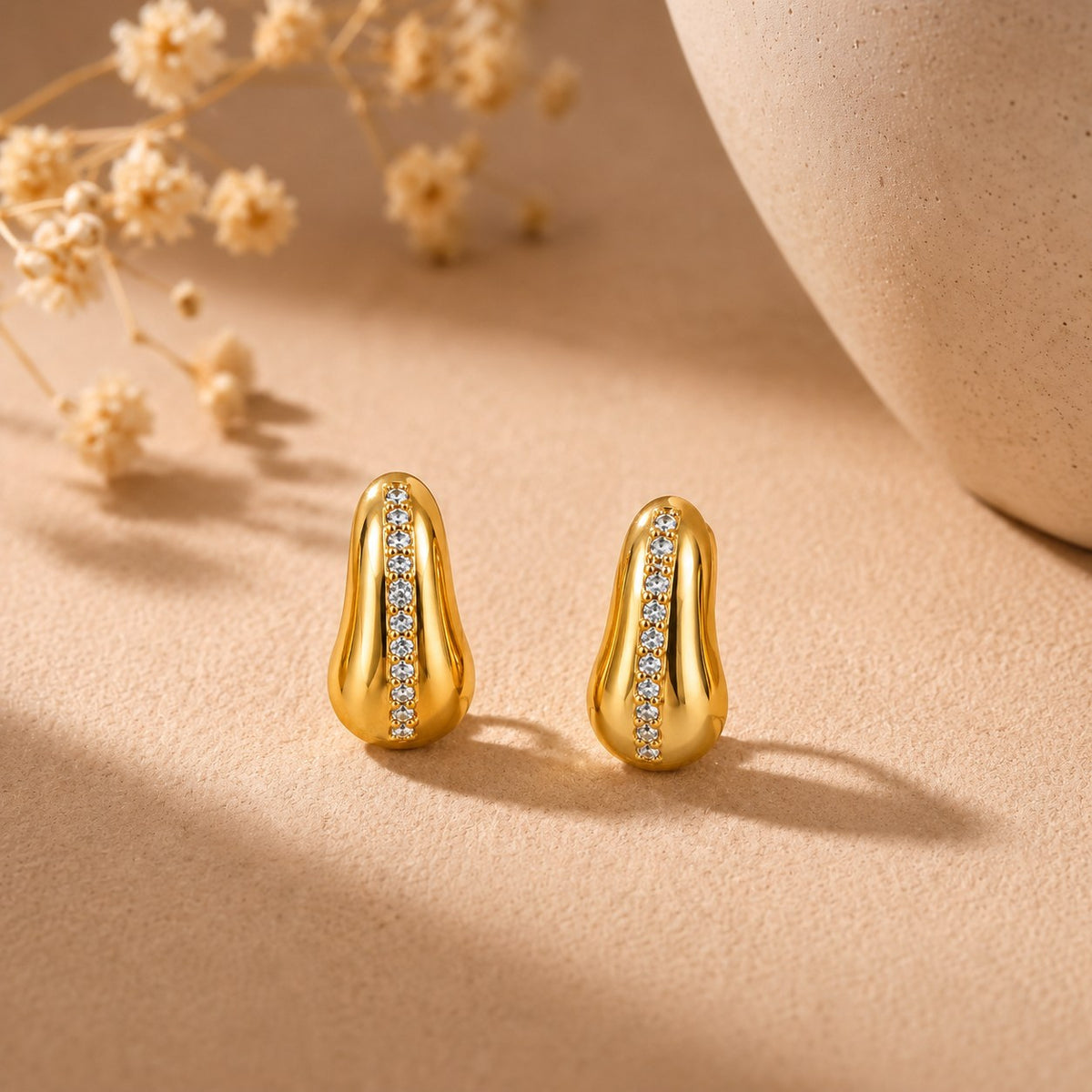 Glora Gold Earrings Main image