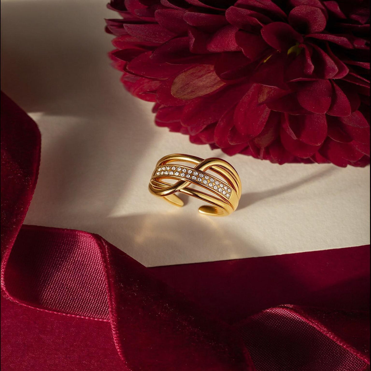 Grace Interlace Gold Ring