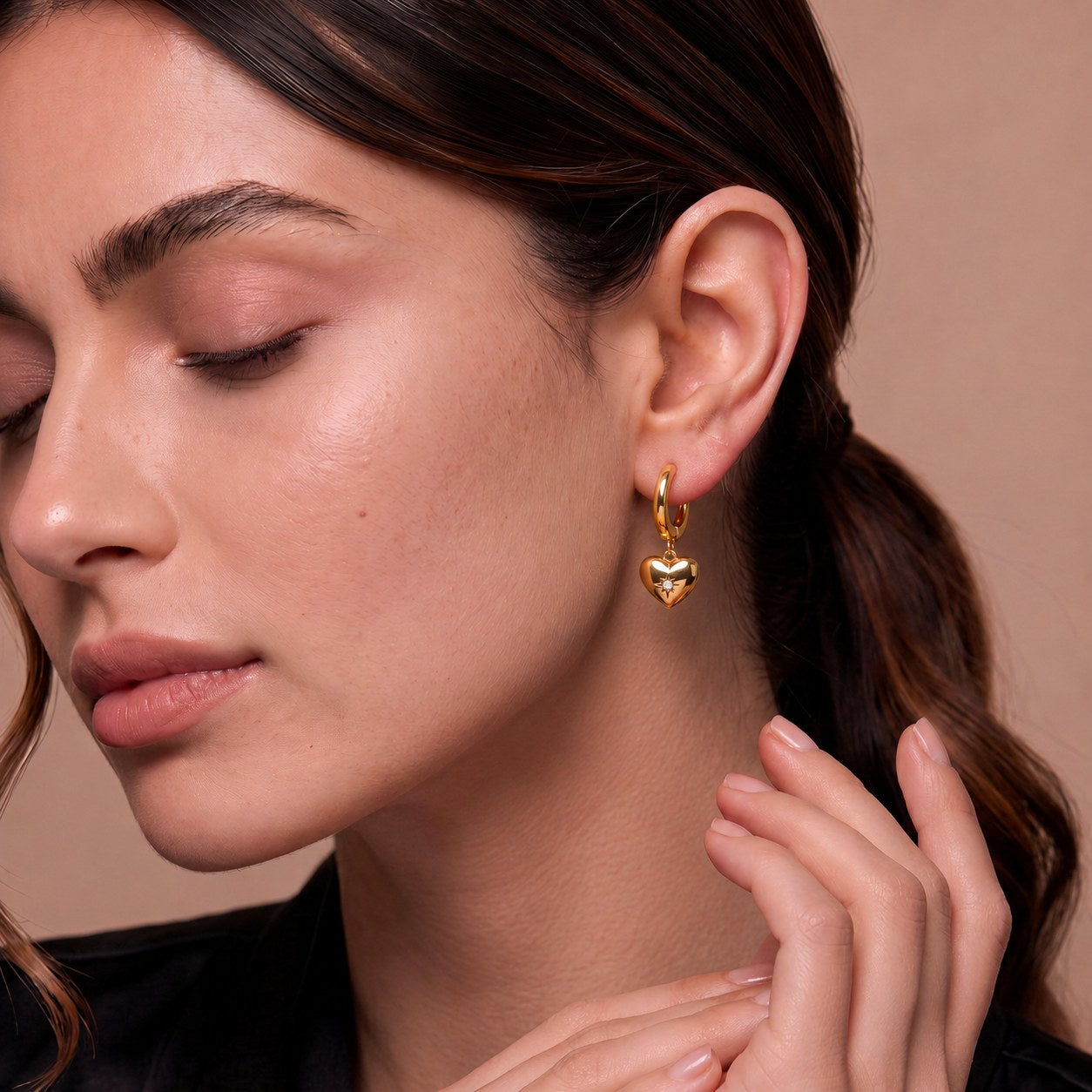 Venus Gold Hoop Earrings Secondary image