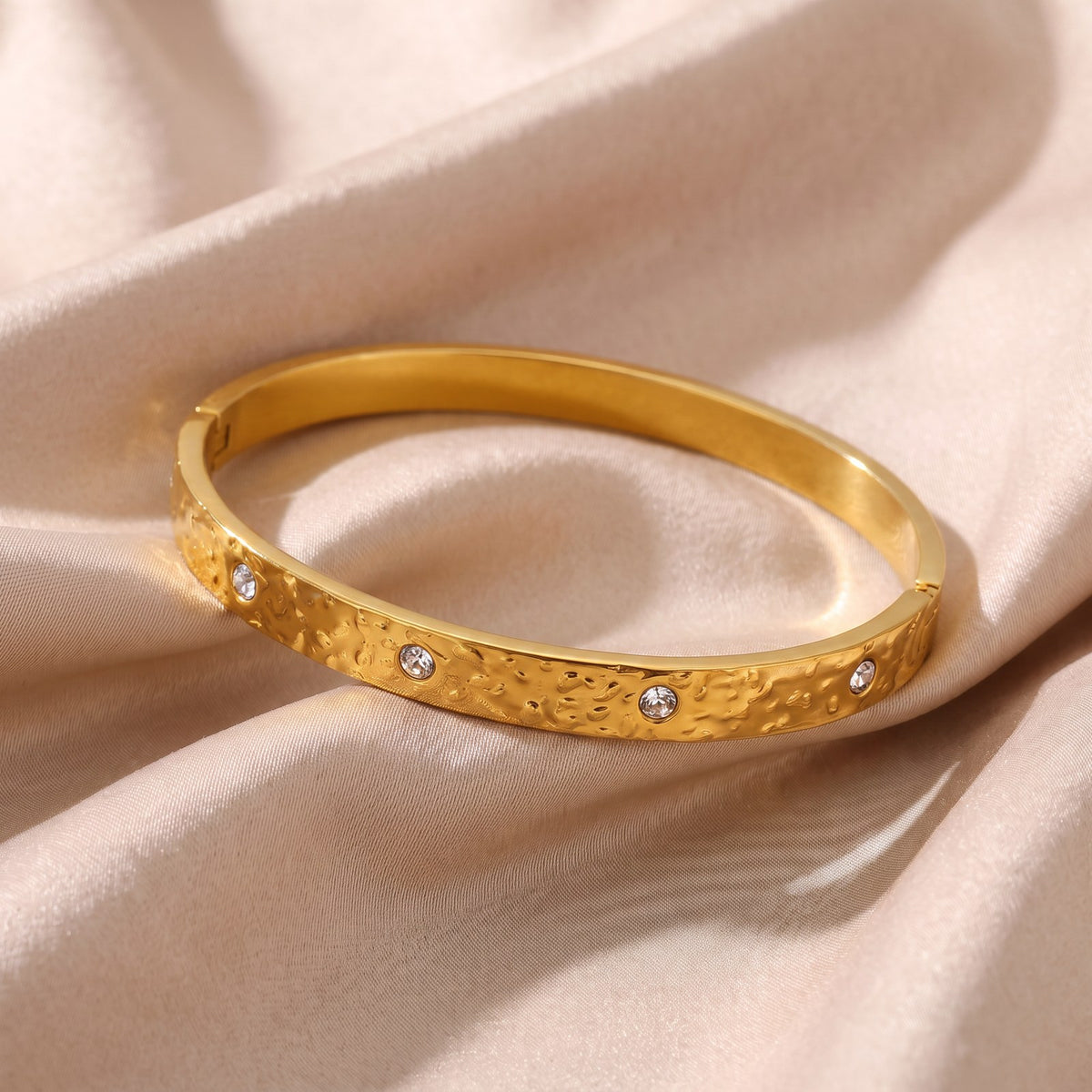 Vera Gold Plated Bangle