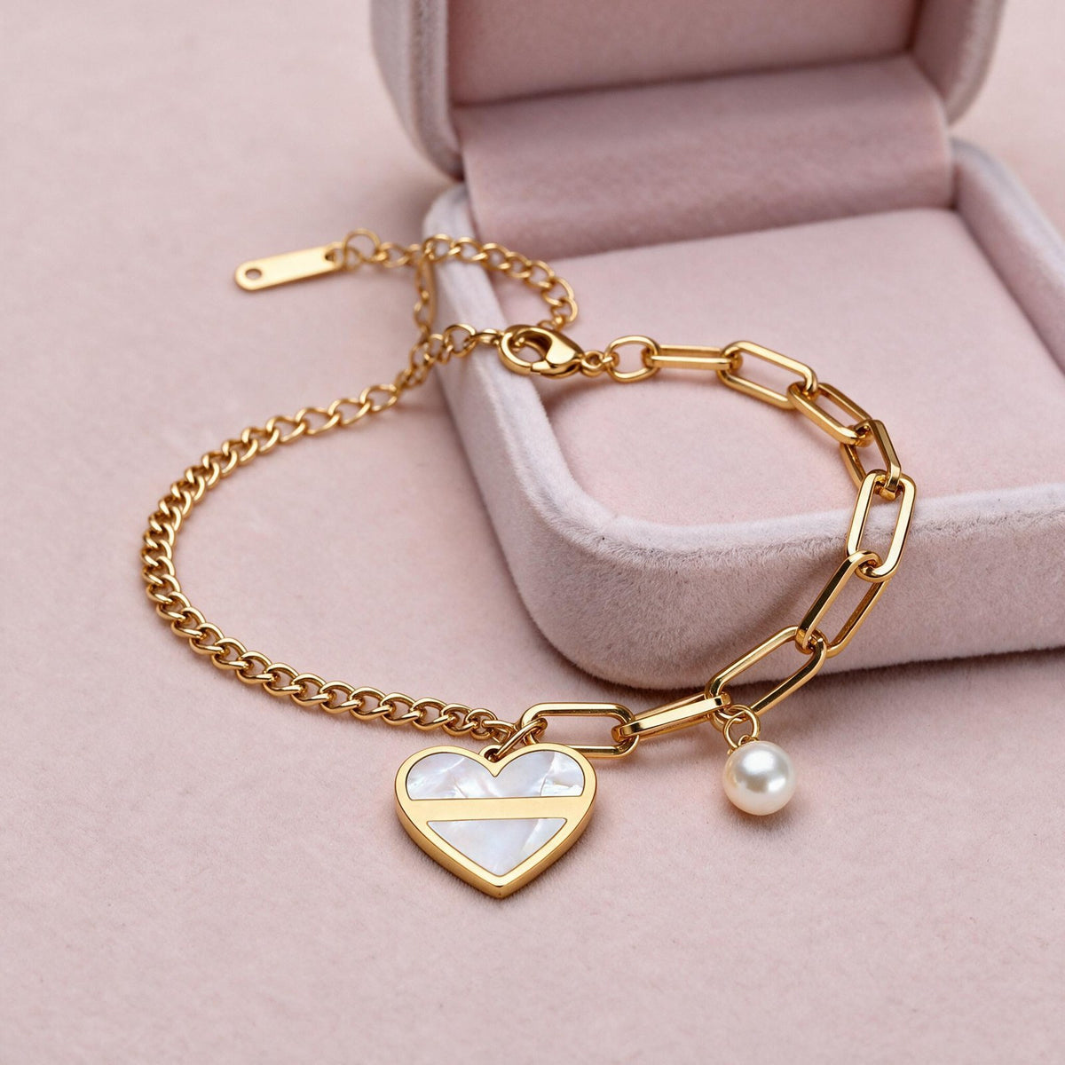 Pearl Whisper Gold Heart Bracelet Main image