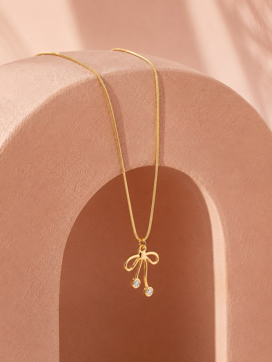 Voila Gold Necklace Main image