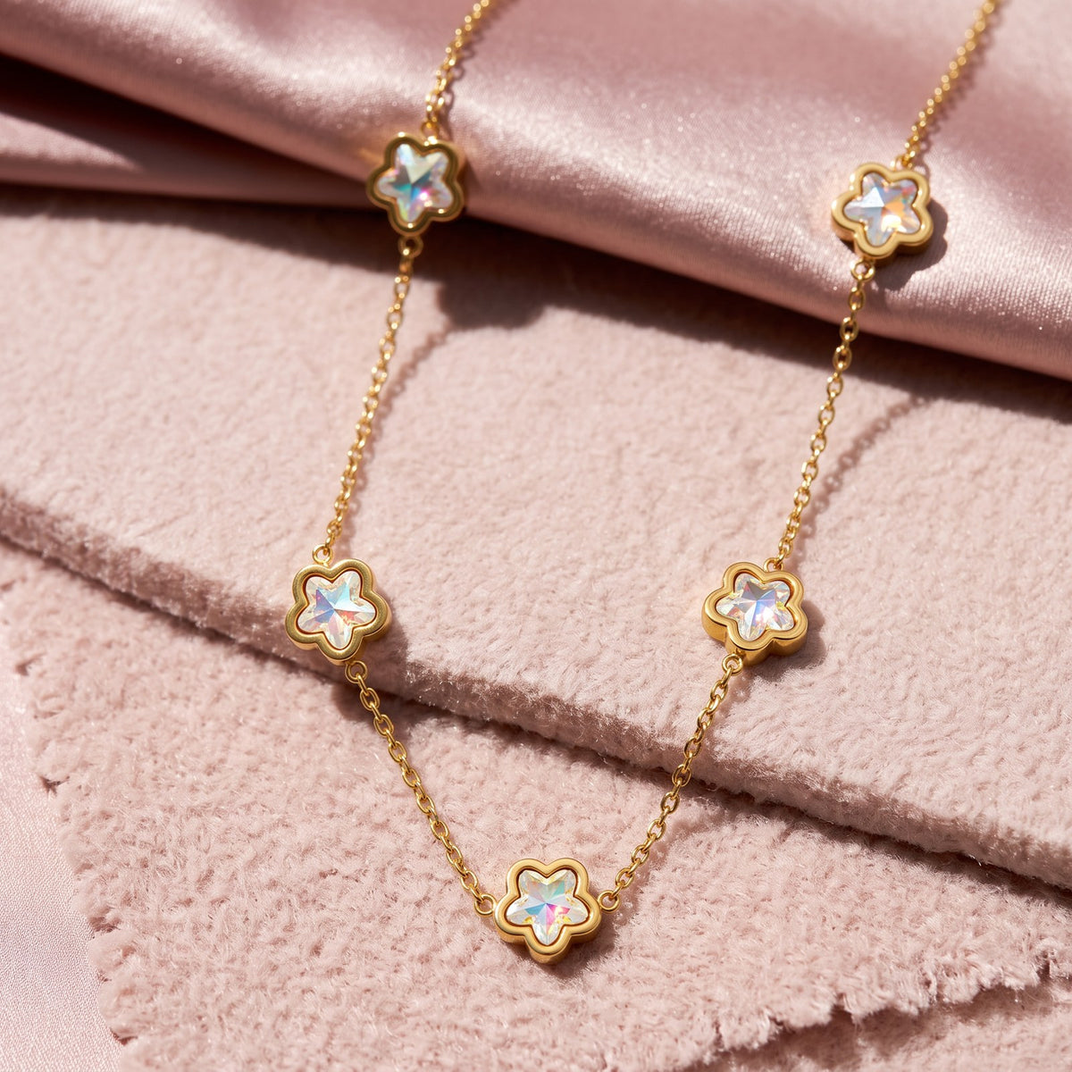 Iris Bloom Gold Necklace Main image