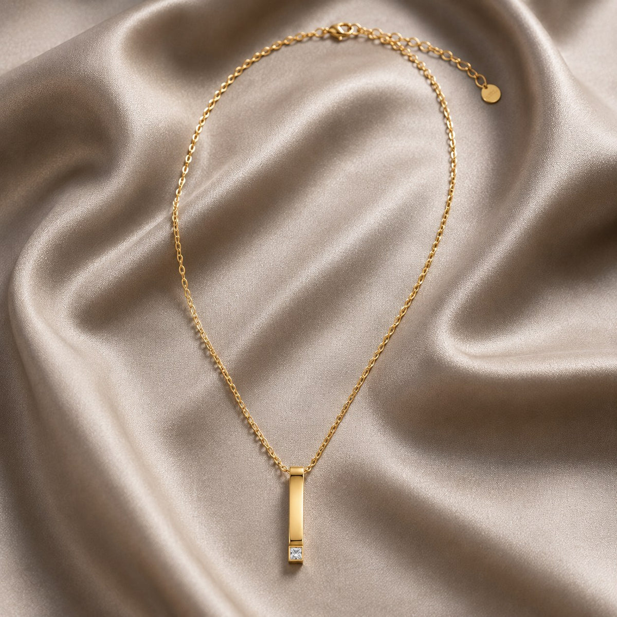 Monarch Bar Gold Necklace Main image