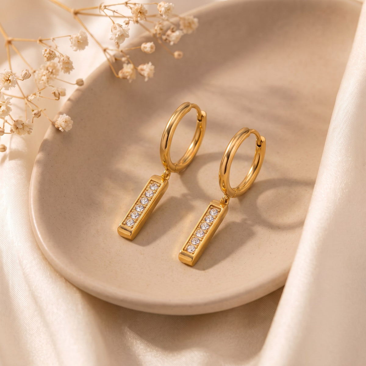 Nova Bar Gold Earrings