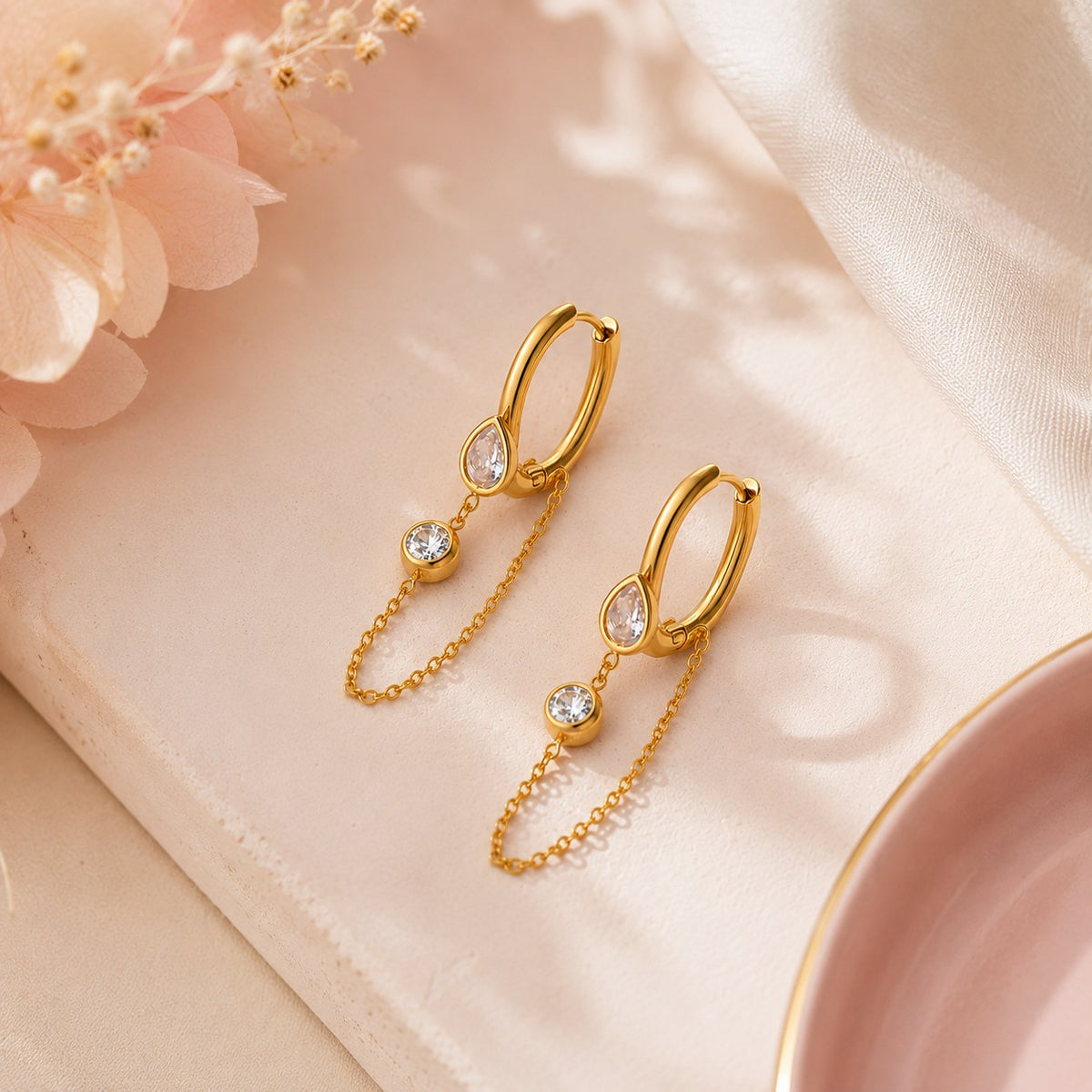 Soft Glow Gold Earrings