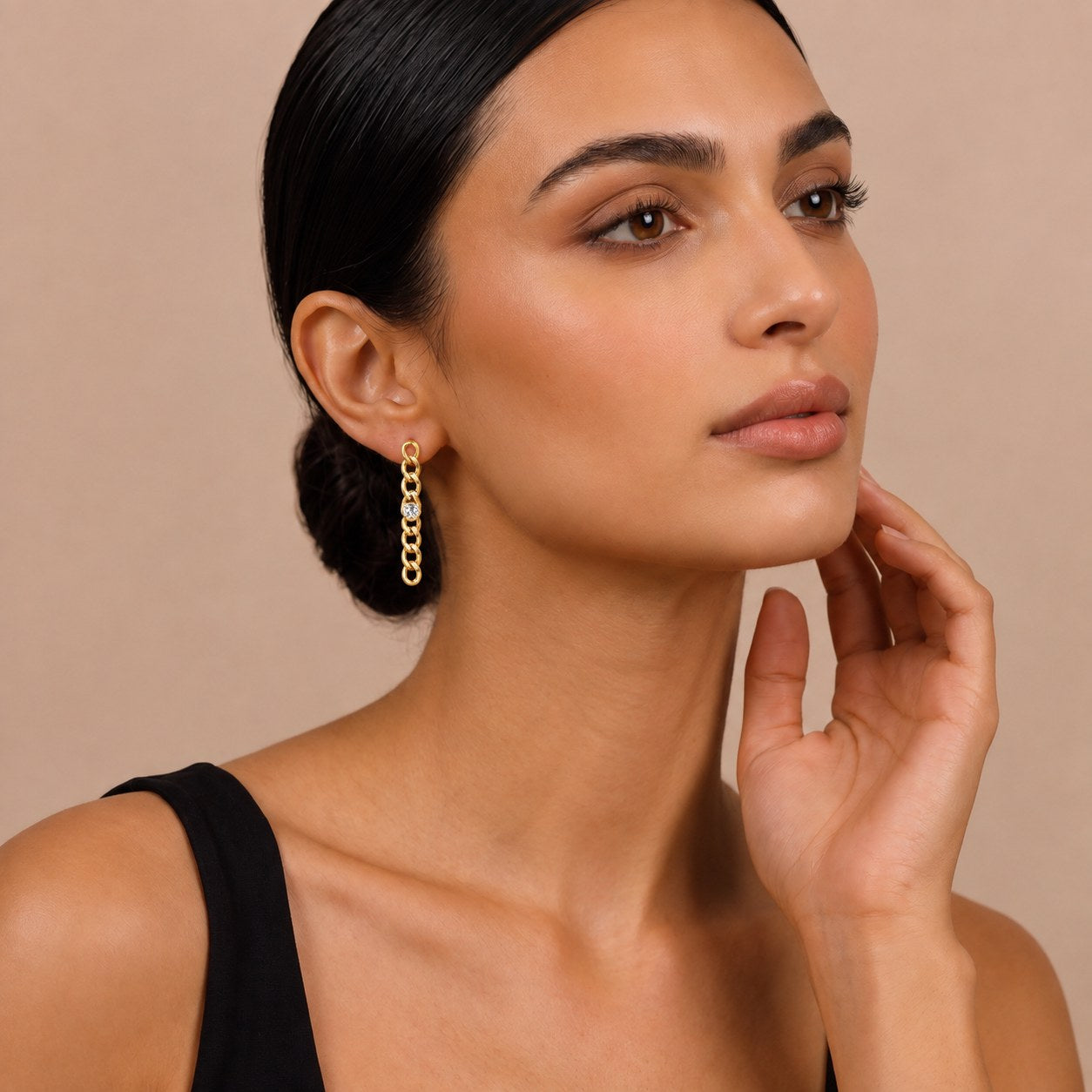 Celine Chain Gold Earrings Secondary image