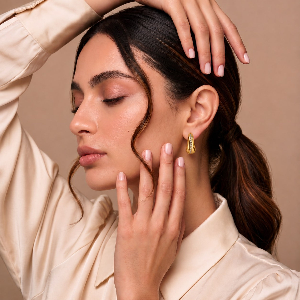 Glora Gold Earrings