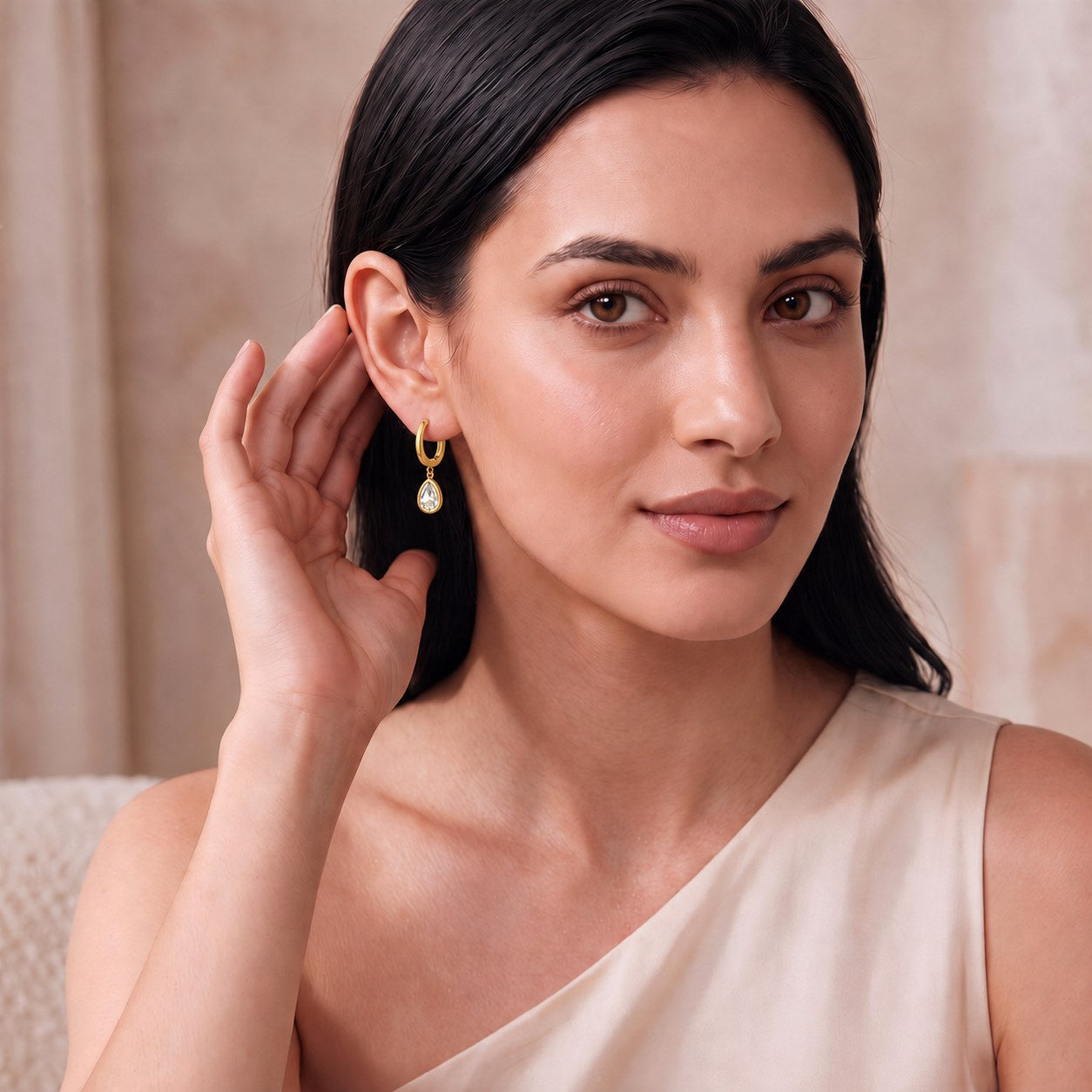 Isabelle Drop Earrings Secondary image