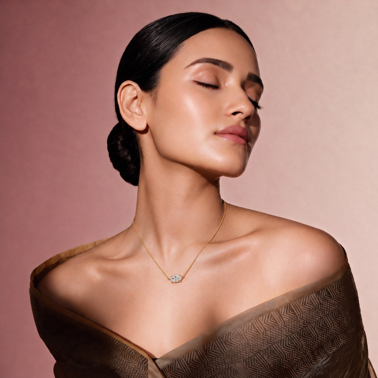 Marquise Gold Necklace Secondary image