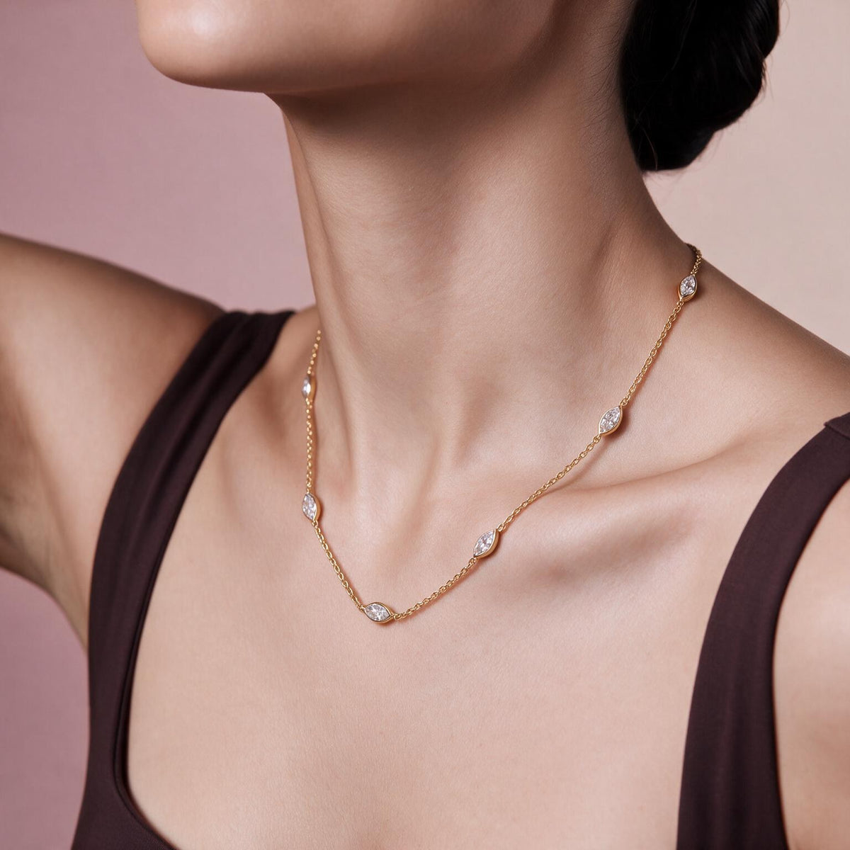 The Elara Gold Necklace