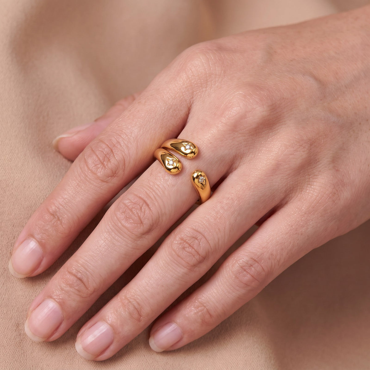 Tristar Gold Ring