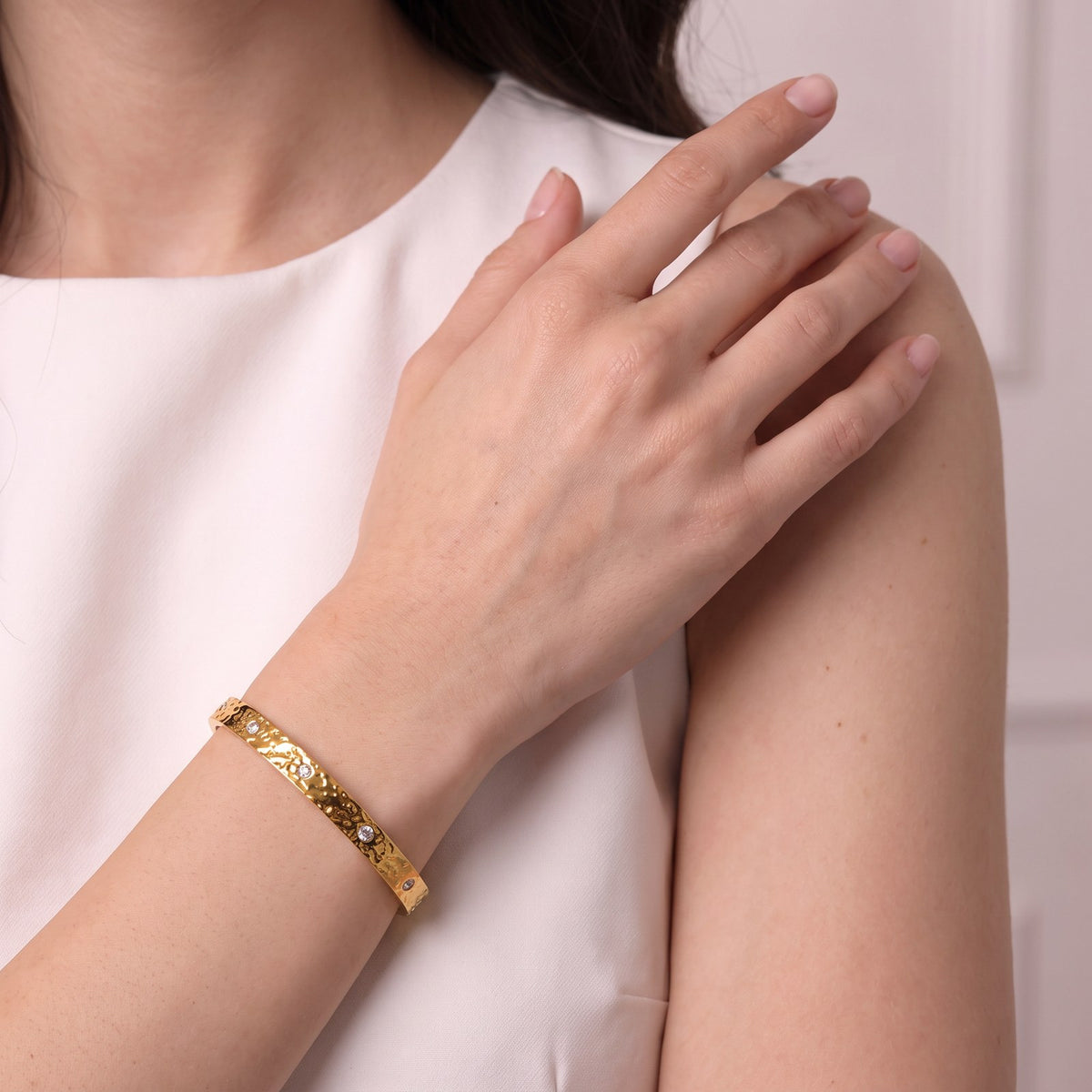 Vera Gold Plated Bangle