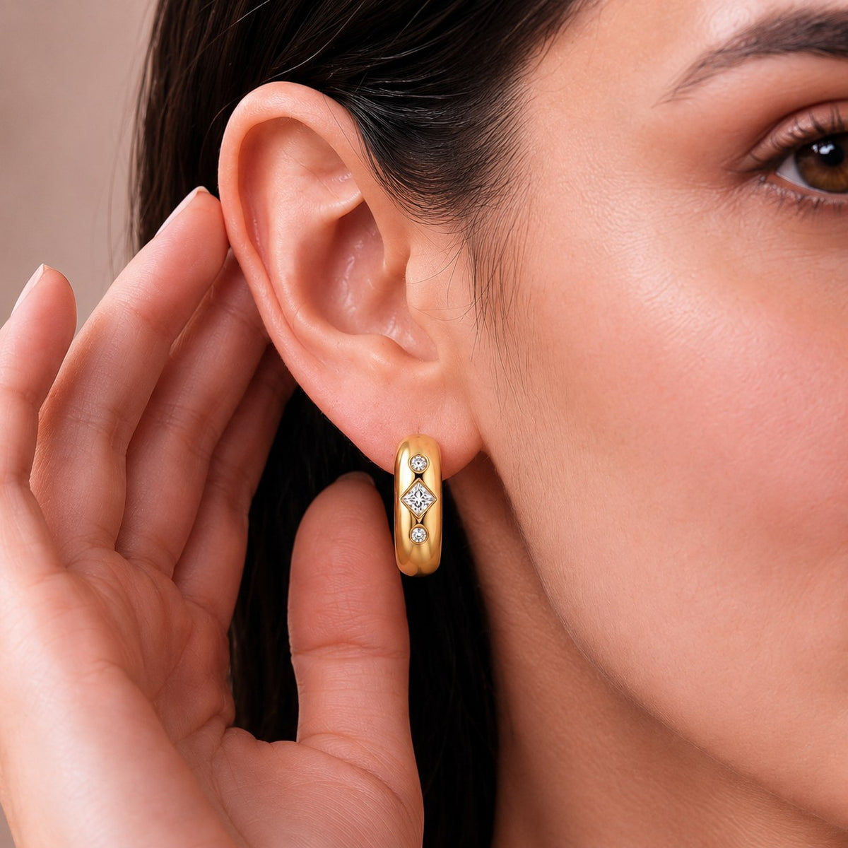 Velora Gold Earrings