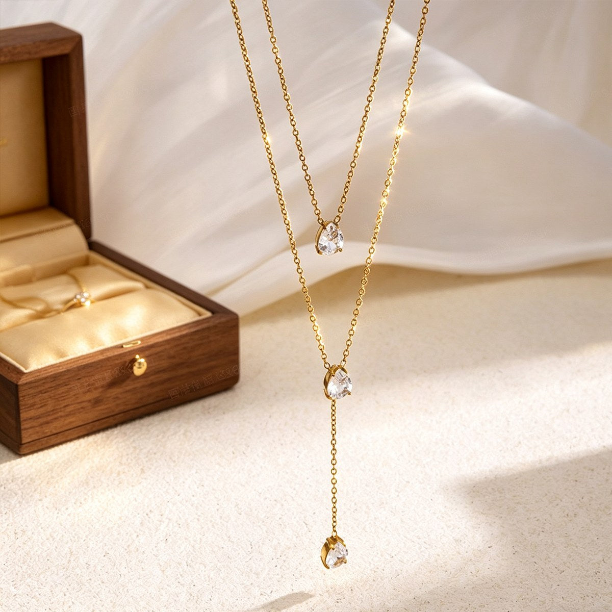 Pearlight Gold Necklace